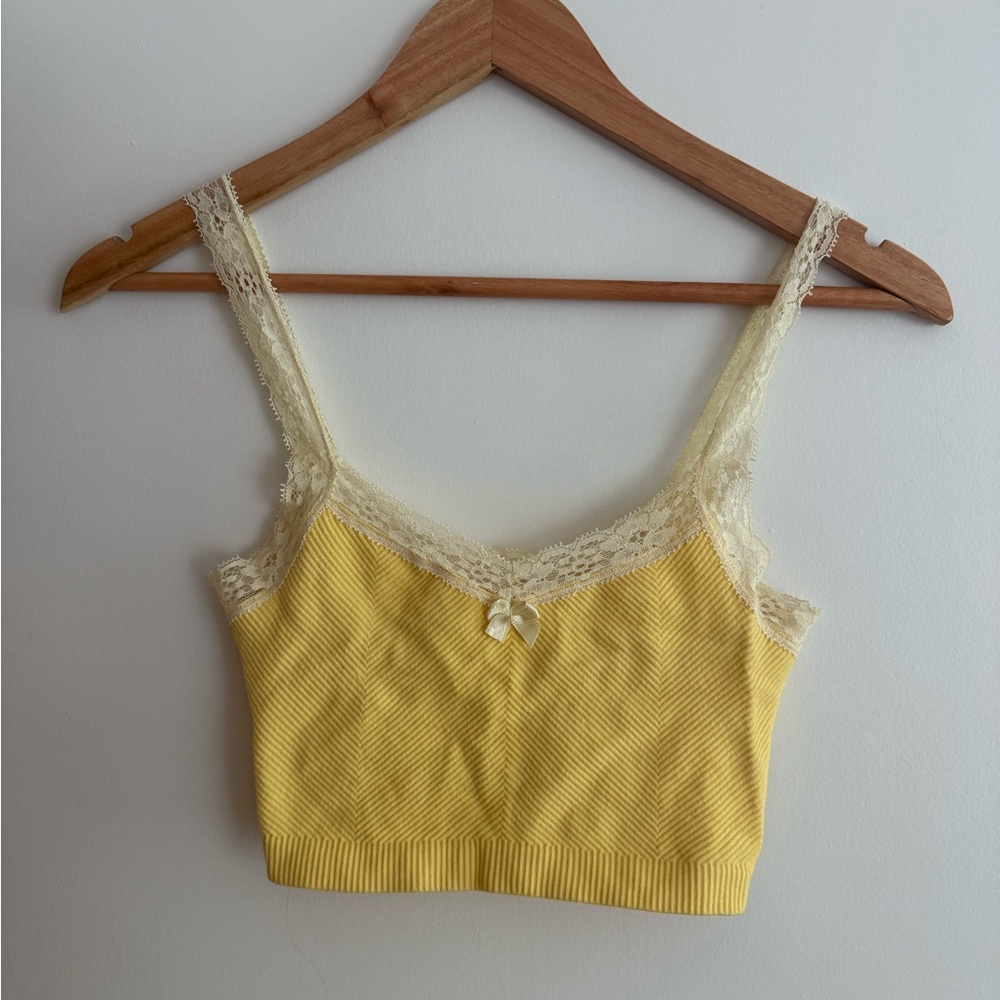 Out From Under So Sweet Lace Seamless Soft Bra Top- Yellow - Picture 2 of 3